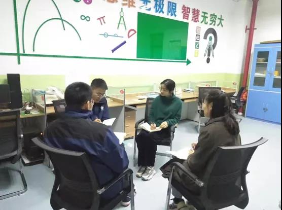 ccaaddfbf9294cd88a27cbf9824362c1.jpg